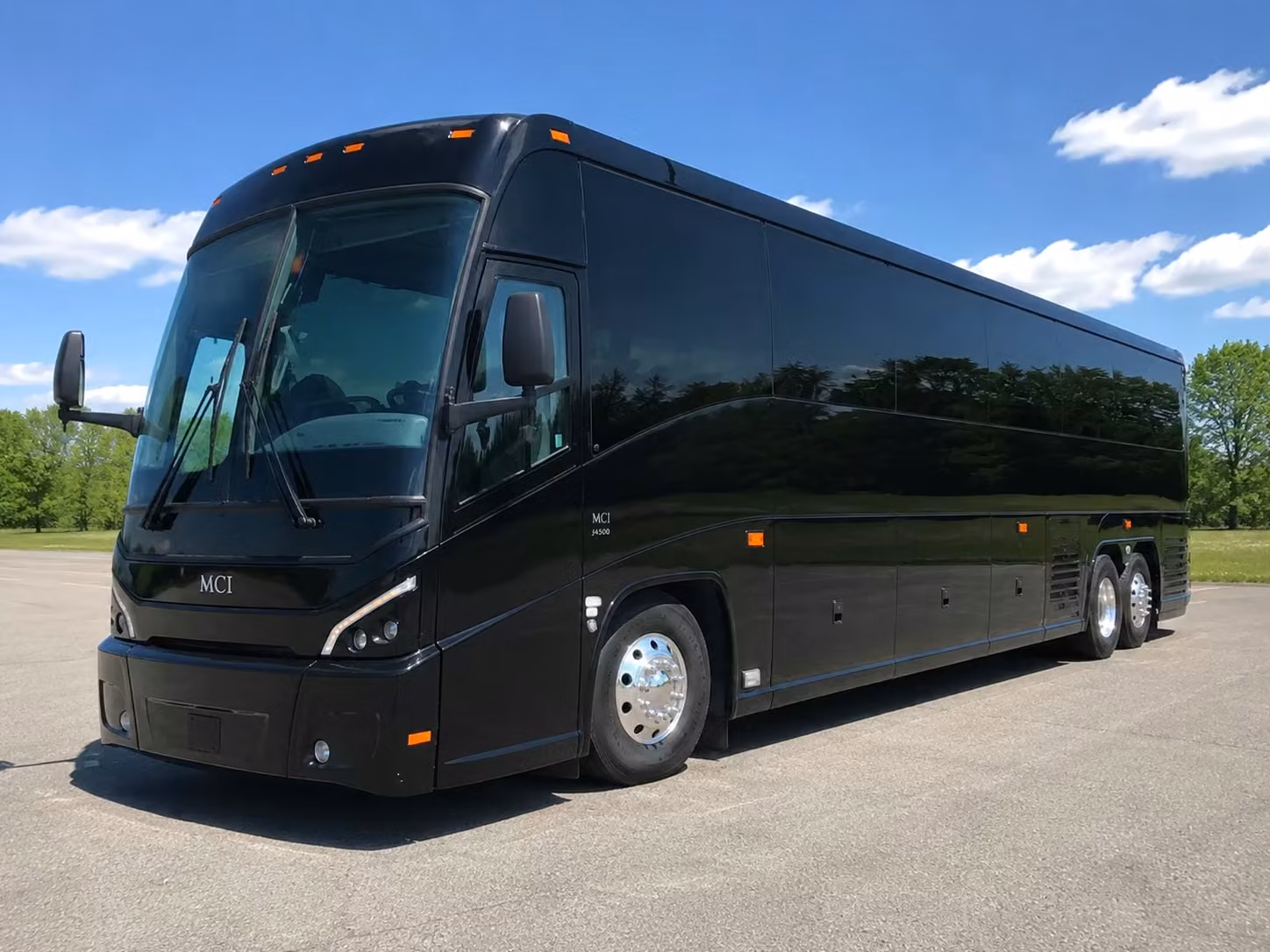 corporate groups in san jose rely on long distance charter buses for conferences and retreats