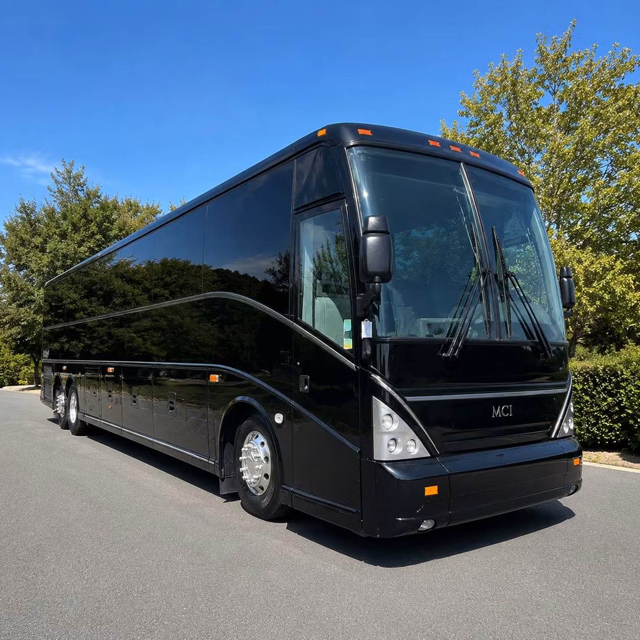 san jose wedding shuttle bus rentals that keep your guests happy all day long